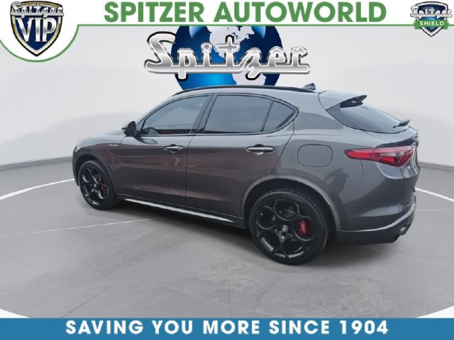 Used 2022 Alfa Romeo Stelvio Veloce AWD/4WD image 11