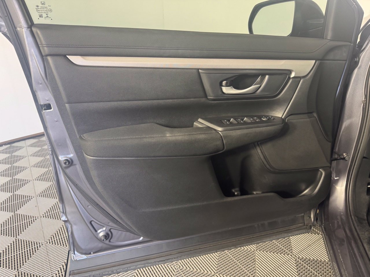 Used 2021 Honda CR-V LX image 11
