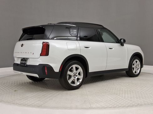 Certified 2025 MINI Cooper Countryman S w/ Comfort Package Max AWD/4WD image 7