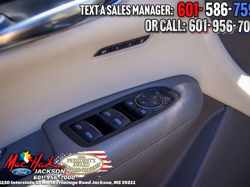 Used 2020 Cadillac XT6 Premium Luxury FWD image 13