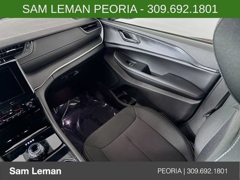 New 2026 Jeep Grand Cherokee L Laredo AWD/4WD image 23