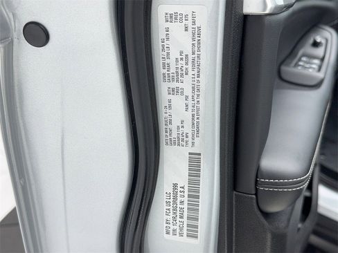 Used 2024 Jeep Grand Cherokee L Limited w/ Luxury Tech Group II image 69