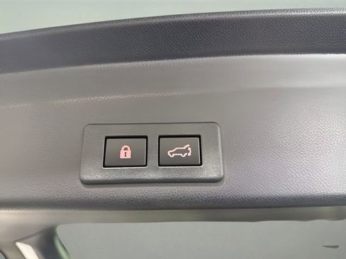 Certified 2025 Subaru Ascent Bronze Edition image 40