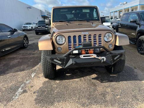 Used 2015 Jeep Wrangler Sahara w/ Dual Top Group AWD/4WD image 3