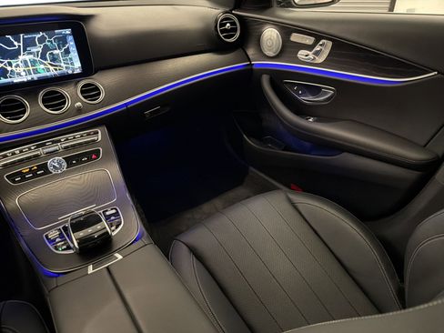 Used 2020 Mercedes-Benz E 350 Sedan image 29