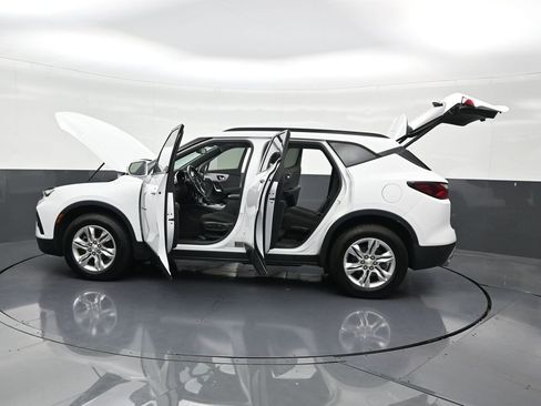 Used 2020 Chevrolet Blazer LT image 36