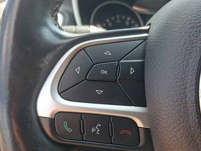 Used 2020 Jeep Compass Latitude w/ Cold Weather Group AWD/4WD image 22