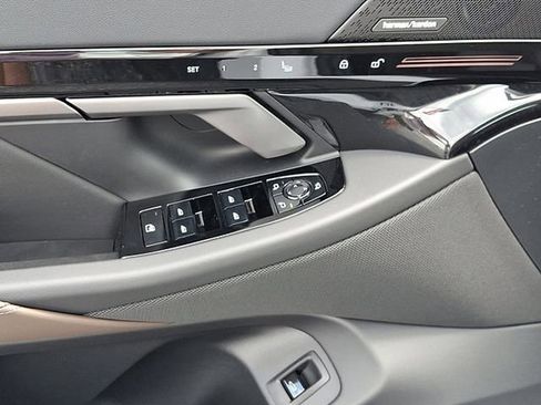 Certified 2026 BMW 530i xDrive w/ Premium Package image 7