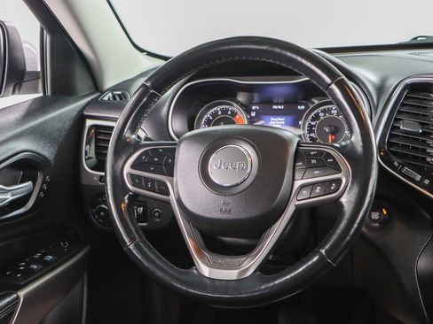 Used 2021 Jeep Cherokee Limited image 12