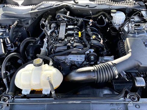 Used 2021 Ford Mustang Coupe RWD image 35