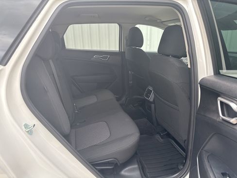 Used 2025 Kia Sportage LX image 14