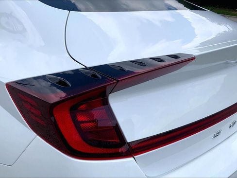 Used 2020 Hyundai Sonata SEL w/ Premium + Sunroof Package FWD image 28