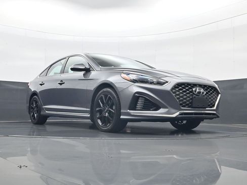 Used 2019 Hyundai Sonata Limited FWD image 23