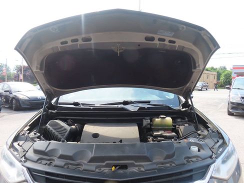 Used 2018 Chevrolet Traverse LT FWD image 9