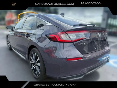 Used 2024 Honda Civic EX-L image 3