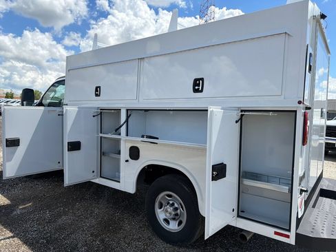 New 2025 Chevrolet Express 3500 w/ Power Convenience Package RWD image 12