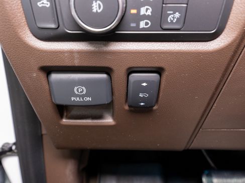 Used 2022 Ford F150 King Ranch w/ Equipment Group 601A High AWD/4WD image 40