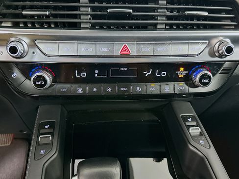 Used 2021 Kia Telluride EX w/ EX Premium Package AWD/4WD image 24