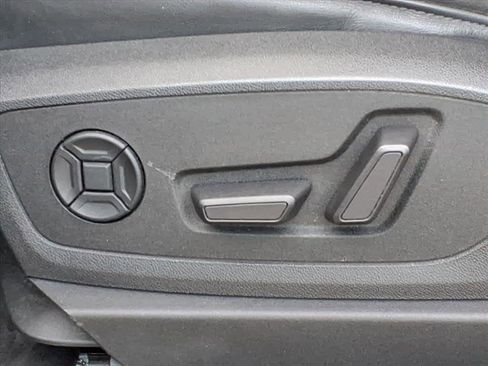 Used 2021 Audi e-tron Premium Plus w/ Premium Plus Package image 13