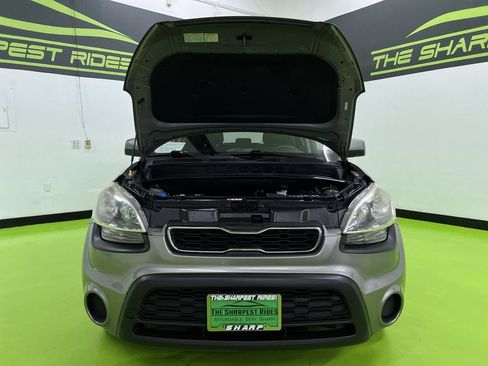 Used 2013 Kia Soul FWD image 4