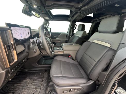 Certified 2025 GMC Hummer EV 3X w/ LPO, Sport Package AWD/4WD image 10