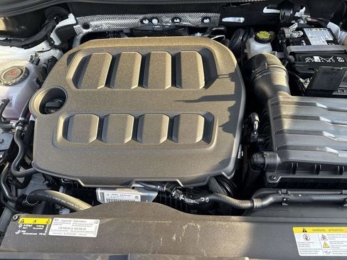 New 2026 Volkswagen Tiguan SE AWD/4WD image 17