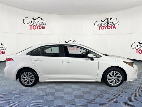 Used 2024 Toyota Corolla LE image 9