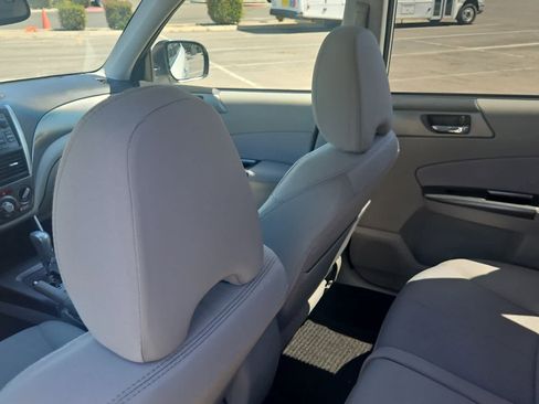Used 2013 Subaru Forester 2.5X Premium AWD/4WD image 11