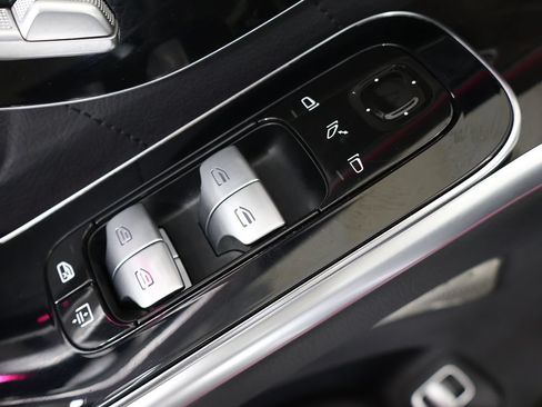 Used 2021 Mercedes-Benz S 580 4MATIC Sedan w/ AMG Line image 41