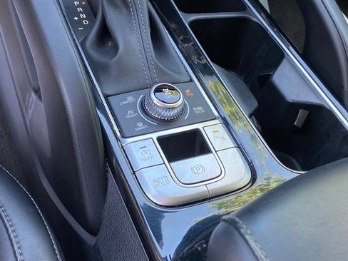 Used 2025 Kia Telluride S AWD/4WD image 19
