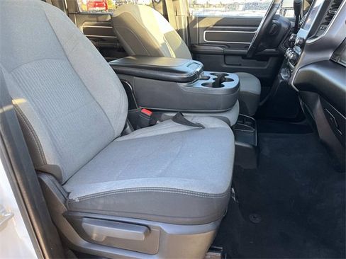 Used 2024 RAM 3500 Big Horn image 28