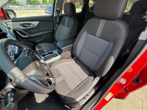Used 2025 Chevrolet Blazer LT FWD image 36