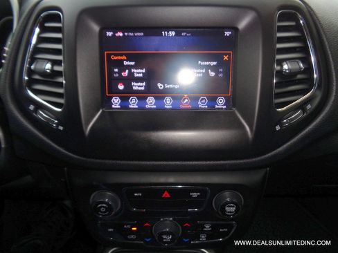 Used 2018 Jeep Compass Latitude w/ Popular Equipment Group image 14