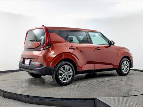 Used 2020 Kia Soul LX image 8