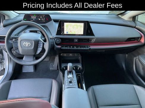 Used 2025 Toyota Prius Plug-In Hybrid FWD image 4