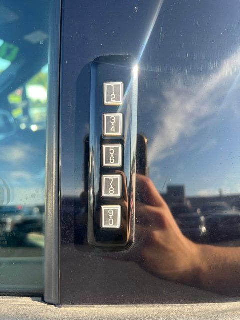 Used 2022 Ford F150 XLT w/ Equipment Group 302A High AWD/4WD image 10