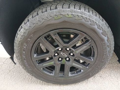 Used 2025 Chevrolet Silverado 1500 Custom RWD image 60