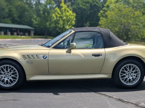 Used 2001 BMW Z3 2.5i RWD image 6