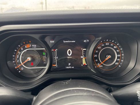 Used 2024 Jeep Wrangler Unlimited Rubicon 392 AWD/4WD image 14