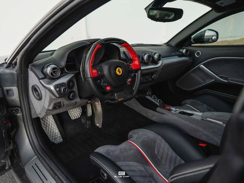 Used 2017 Ferrari F12 Berlinetta image 33