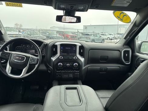 Used 2022 GMC Sierra 1500 SLT w/ SLT Convenience Package AWD/4WD image 26