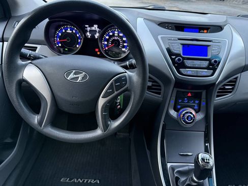 Used 2013 Hyundai Elantra GLS image 21