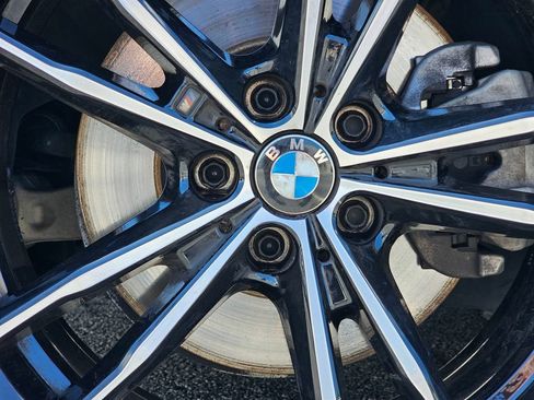 Certified 2023 BMW 330i Sedan w/ M Sport Package RWD image 11