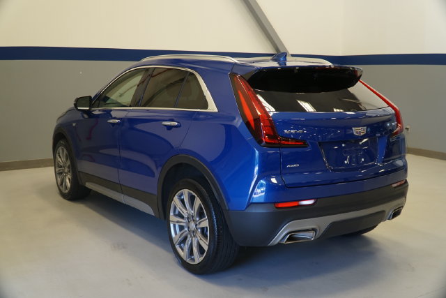 Used 2023 Cadillac XT4 Premium Luxury w/ Driver Assist Package AWD/4WD image 3
