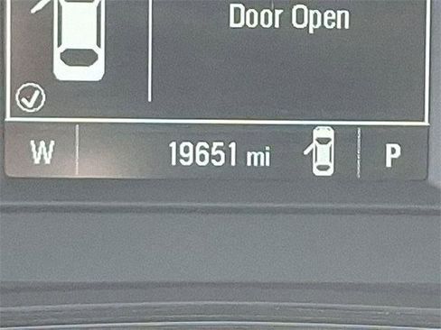 Used 2025 Chevrolet Trax LS image 20