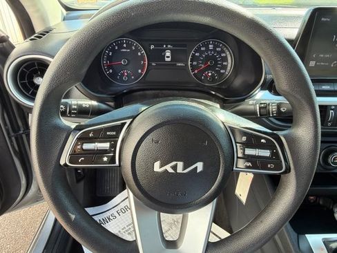 Used 2024 Kia Forte LXS FWD image 14