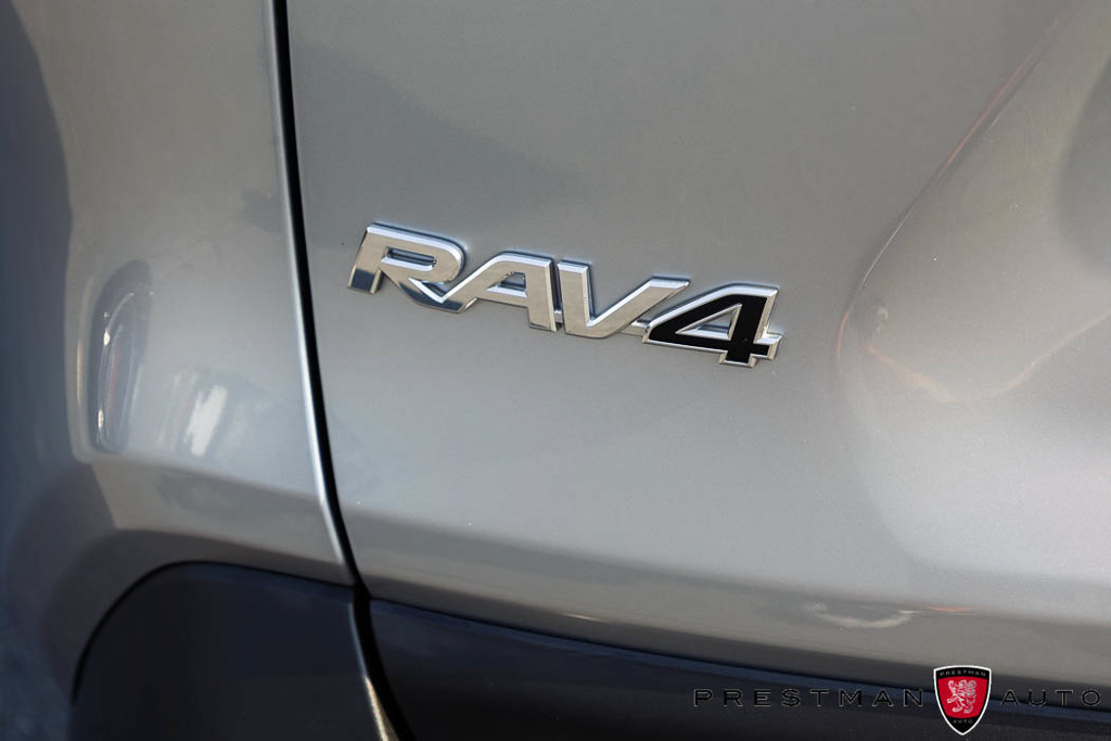 Used 2025 Toyota RAV4 XLE AWD/4WD image 39