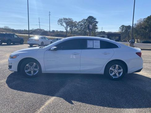 Used 2023 Chevrolet Malibu LS w/ Driver Confidence Package image 4