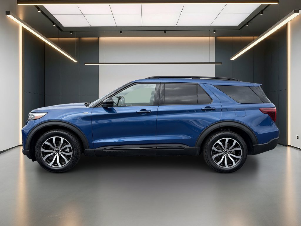 Used 2022 Ford Explorer ST-Line w/ Class IV Trailer Tow Package RWD image 2