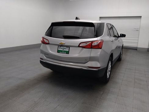 Used 2020 Chevrolet Equinox LT w/ Driver Convenience Package FWD image 7